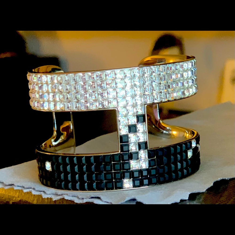 Swarovski Crystal 76g Black And White Viktor & Rolf Frozen Crystals Cuff